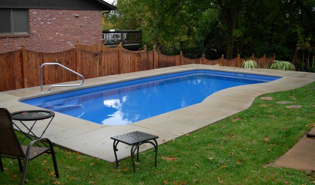 Luxury fiberglass pool